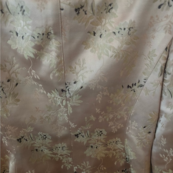 Kay Unger Floral Patterned Tan Jacket in size 8 - Picture 10 of 13